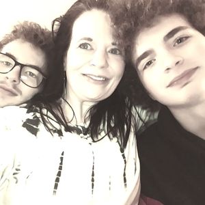 Meet your Posher, Tonyna